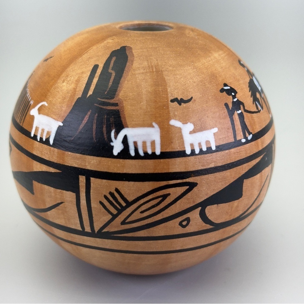 Handpainted Navajo Ceramic Seed Pot - Picture 3 of 7
